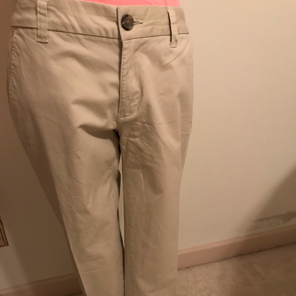 Tommy Hilfiger khakis. Size 6
